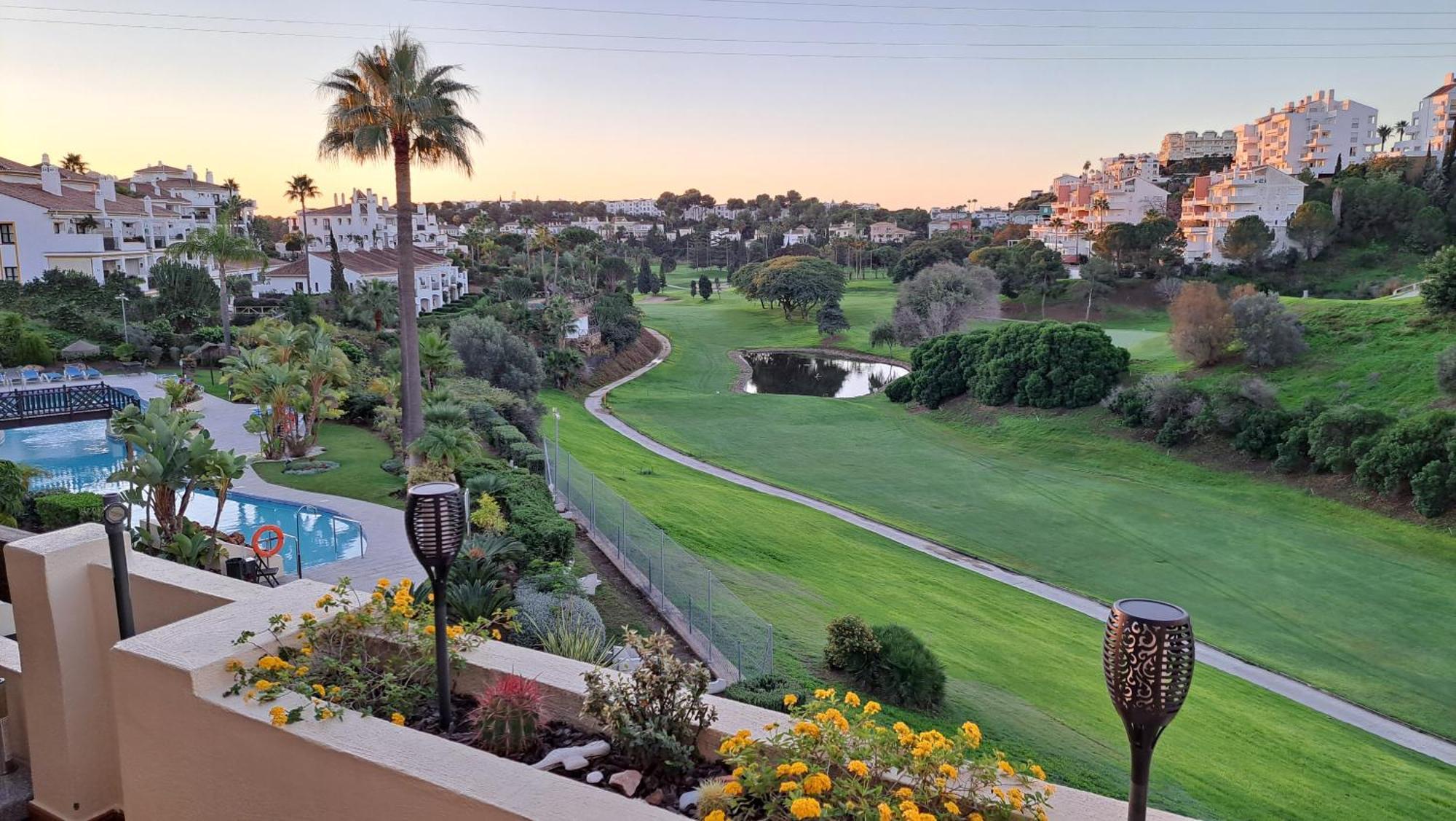 Sunny Golf View Miraflores